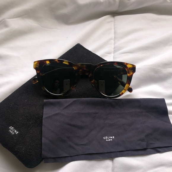 SOLD Céline Tortoiseshell Sunglasses 🕶 - Picture 2 of 5